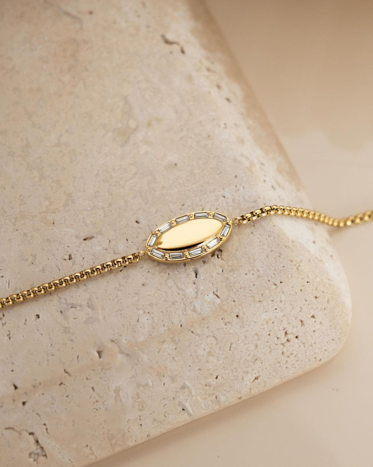 Sternzeichen Gravurarmband Gravurplatte Oval Zirkonia