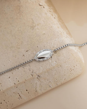 Initialen graveren armband graveerplaatje ovale zirkonia