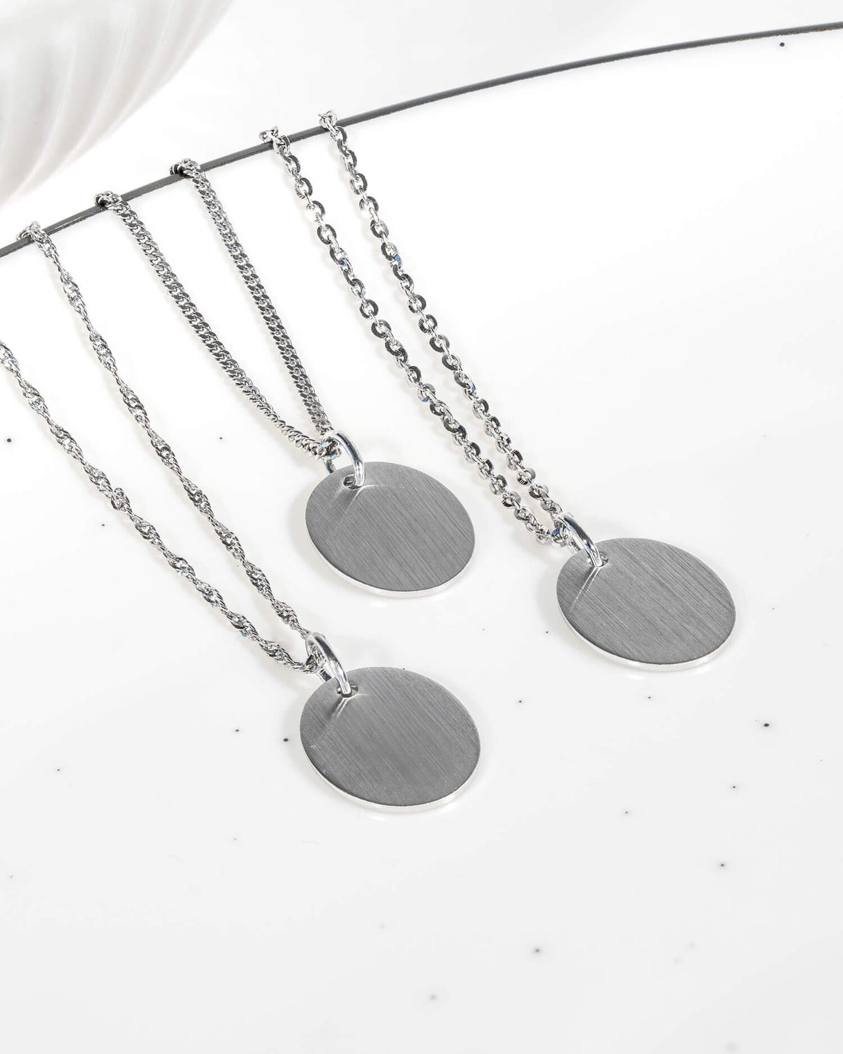 Handwriting Uploud engraving plates necklace pendant oval