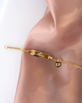 Gravurarmband Gravurplatte Babyfüße