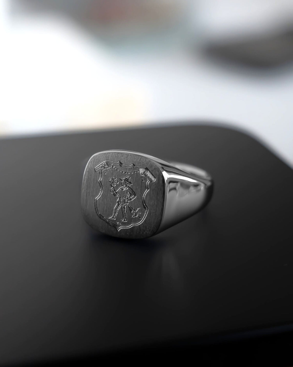 Zegelring, geborsteld, vierkant, zilveren ring