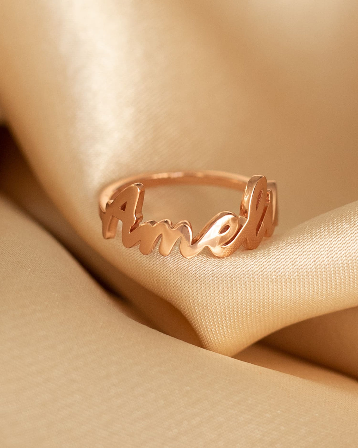 Name ring